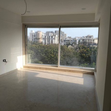 luxrious-4bhkbalcony-apartment-available-for-sale-big-2